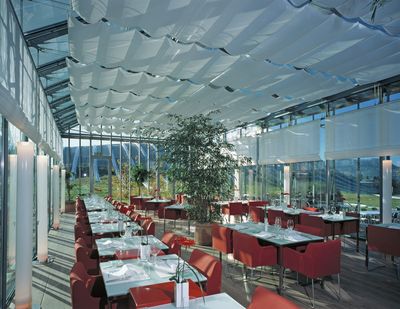 Sistemas de estores, SG 2120, Colorama 1, Room shot "Paul Klee Zentrum - Restaurant Schöngrün", Berne, Switzerland