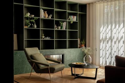 Sistemas de rieles, SG 6870, Colorama 1, Ashley Court, London, United Kingdom