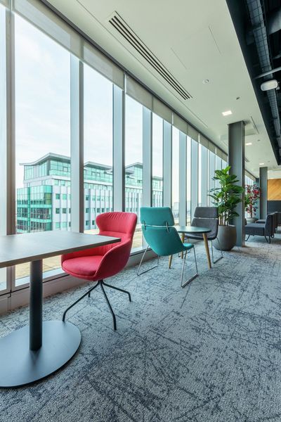 Systèmes stores enrouleurs, SG 4960, Versascreen 1-10%, Virgin Money, Glasgow, Scotland, United Kingdom