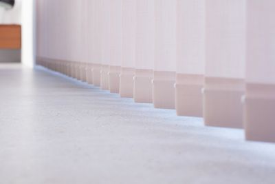 Sistemas de bandas verticales, SG 2910, Multi Visio, Gerrards Cross, London, United Kingdom