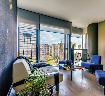 Systèmes stores enrouleurs, SG 4960, Multiscreen 1-10%, Room shot "Cosmopolitan Tower", Warsaw, Poland