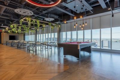 Sistemas de enrollables, SG 4910, Versascreen 1-10%, Virgin Money, Glasgow, Scotland, United Kingdom