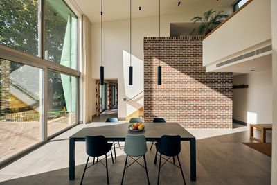 Sistemas de rieles de cortinas eléctricos, SG 5600, Colorama 1 Multicolour, Copper Bottom, Oxford, United Kingdom